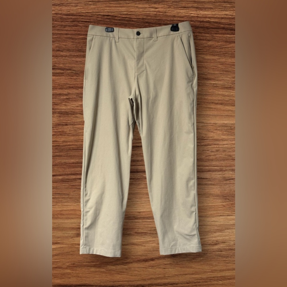 Like new! ABC Slim-Fit Trouser 32/27
Stretch Cotton VersaTwill